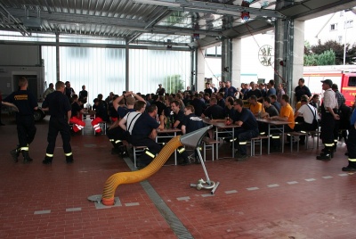 ZOOM (800 x 533)
Stadtuebung_003.jpg
209.88 KB