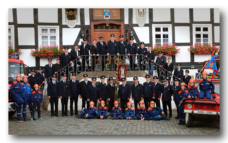 eversberg_001/Einsatzabteilung_und_Jugend.jpg eversberg_001/Einsatzabteilung_und_Jugend.jpg