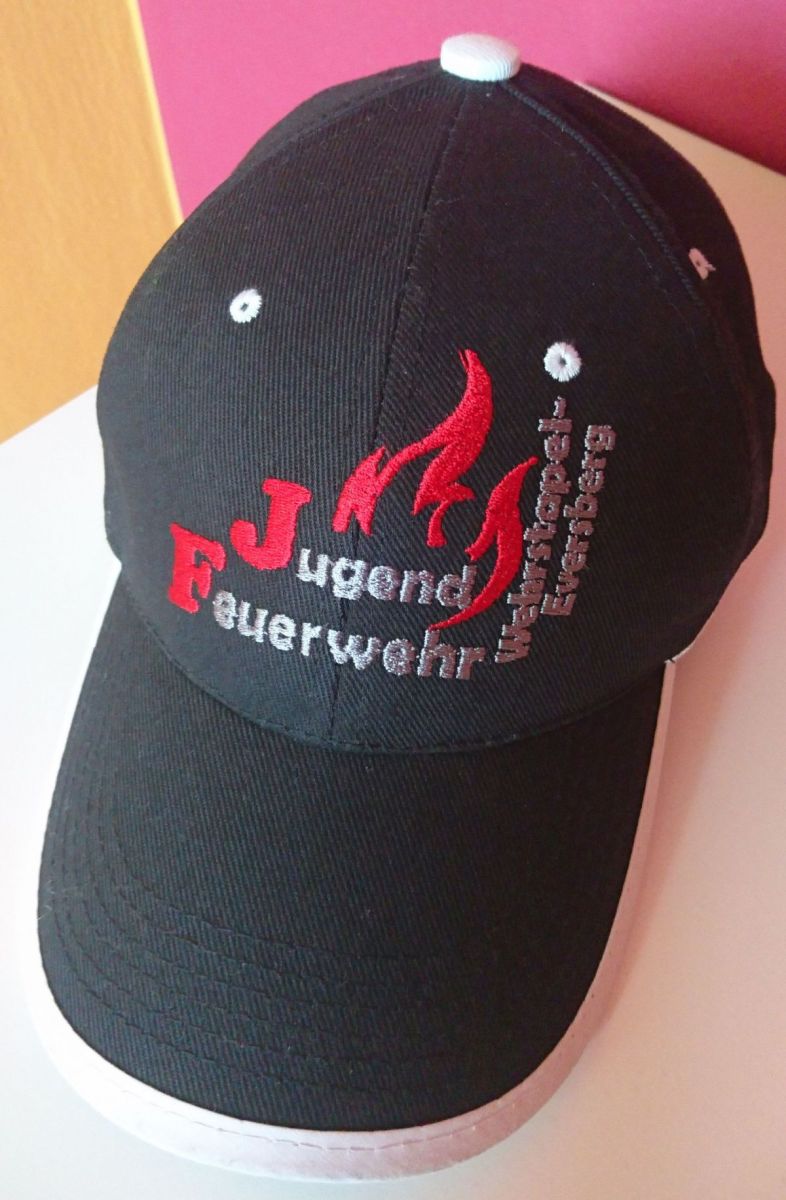 jf_eversberg-wehrstapel/2016-Cap.jpg jf_eversberg-wehrstapel/2016-Cap.jpg