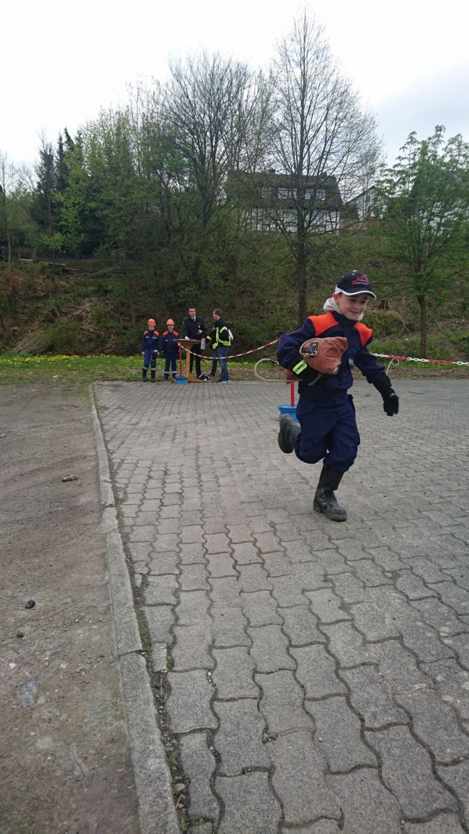 jf_eversberg-wehrstapel/2017-05-13-KFWT103.jpg jf_eversberg-wehrstapel/2017-05-13-KFWT103.jpg