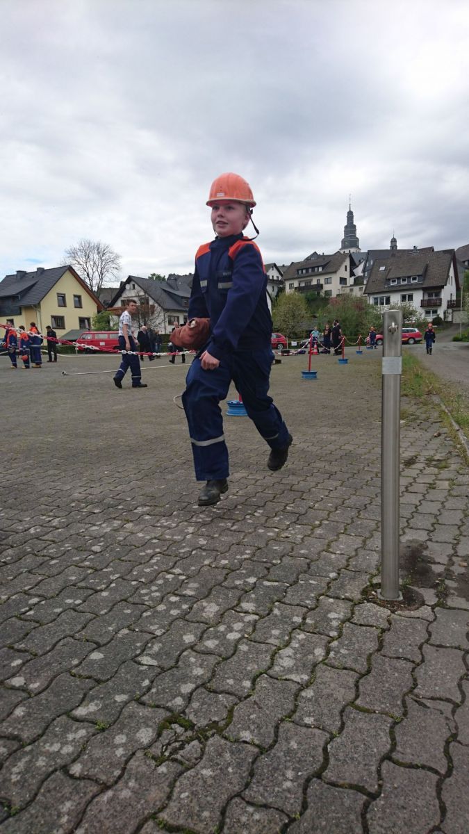 jf_eversberg-wehrstapel/2017-05-13-KFWT105.jpg jf_eversberg-wehrstapel/2017-05-13-KFWT105.jpg