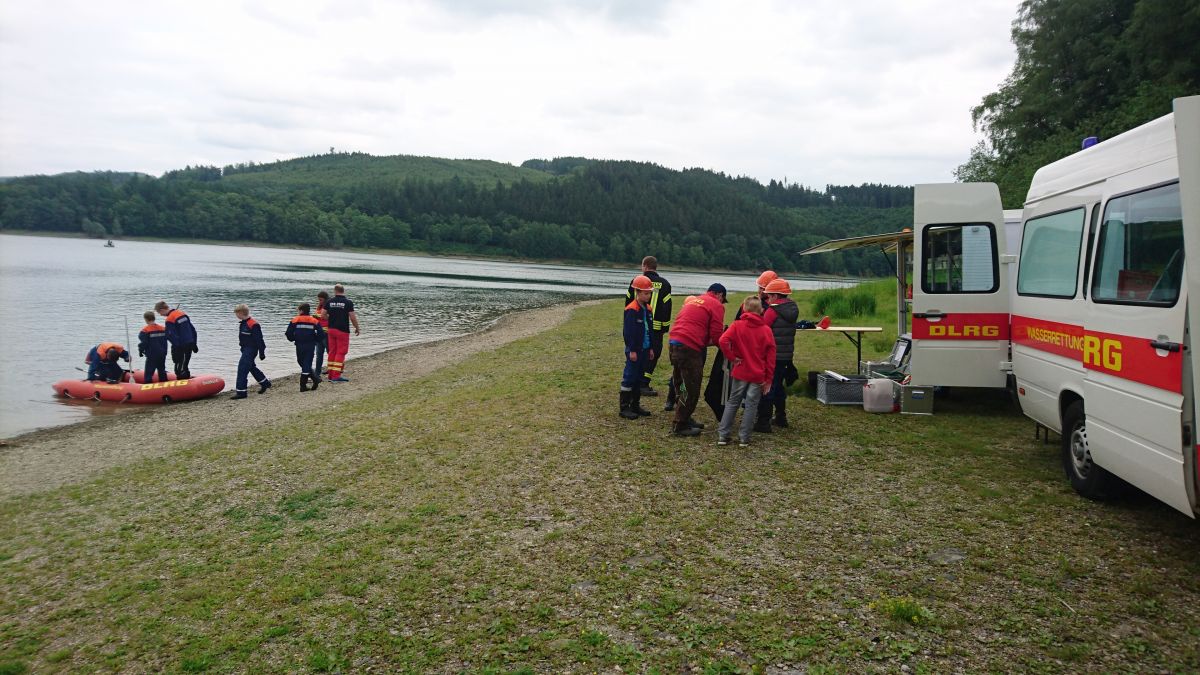 jf_eversberg-wehrstapel/2017-06-12-DLRG11.jpg jf_eversberg-wehrstapel/2017-06-12-DLRG11.jpg