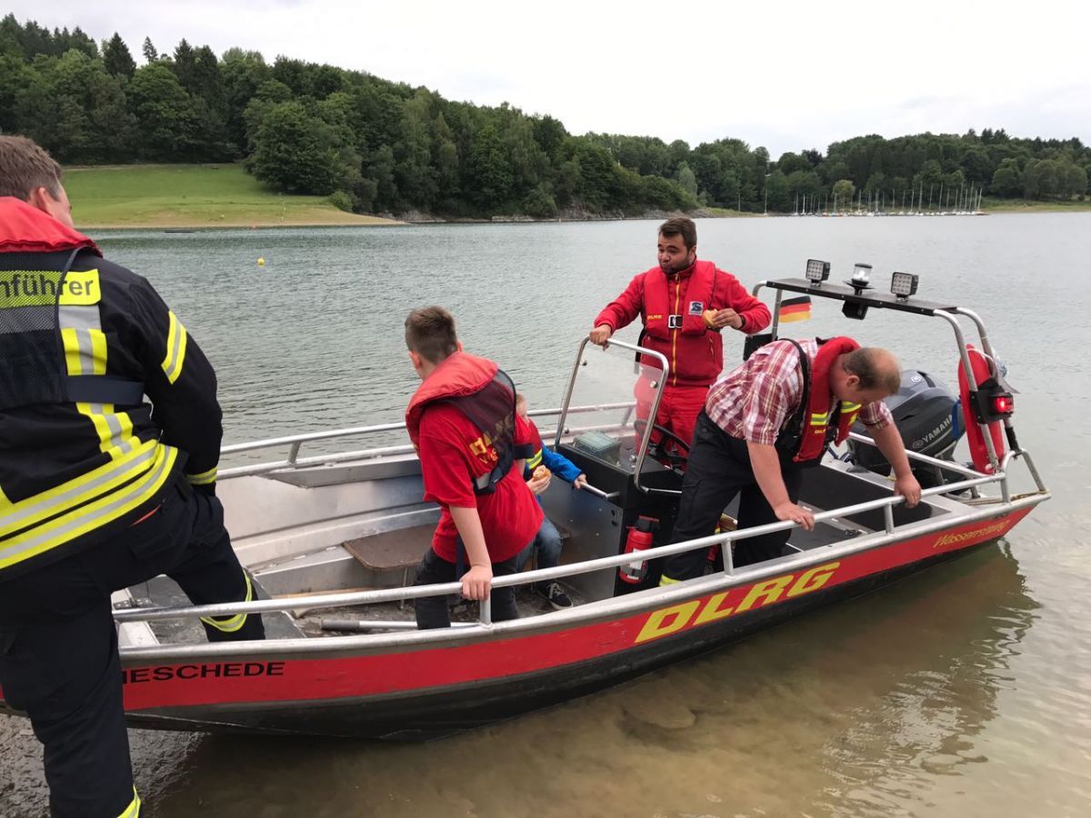 jf_eversberg-wehrstapel/2017-06-12-DLRG115.jpg jf_eversberg-wehrstapel/2017-06-12-DLRG115.jpg