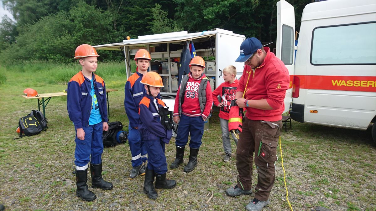 jf_eversberg-wehrstapel/2017-06-12-DLRG14.jpg jf_eversberg-wehrstapel/2017-06-12-DLRG14.jpg