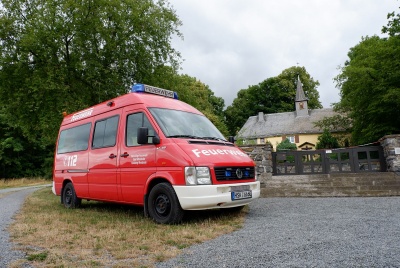 Der ELW vor der Klausenkapelle in 2019