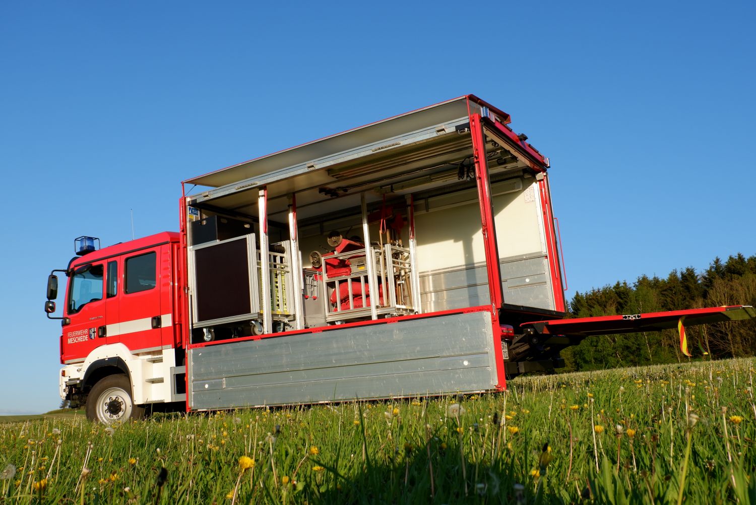 Beladung mit Rollcontainer Beladung mit Rollcontainer