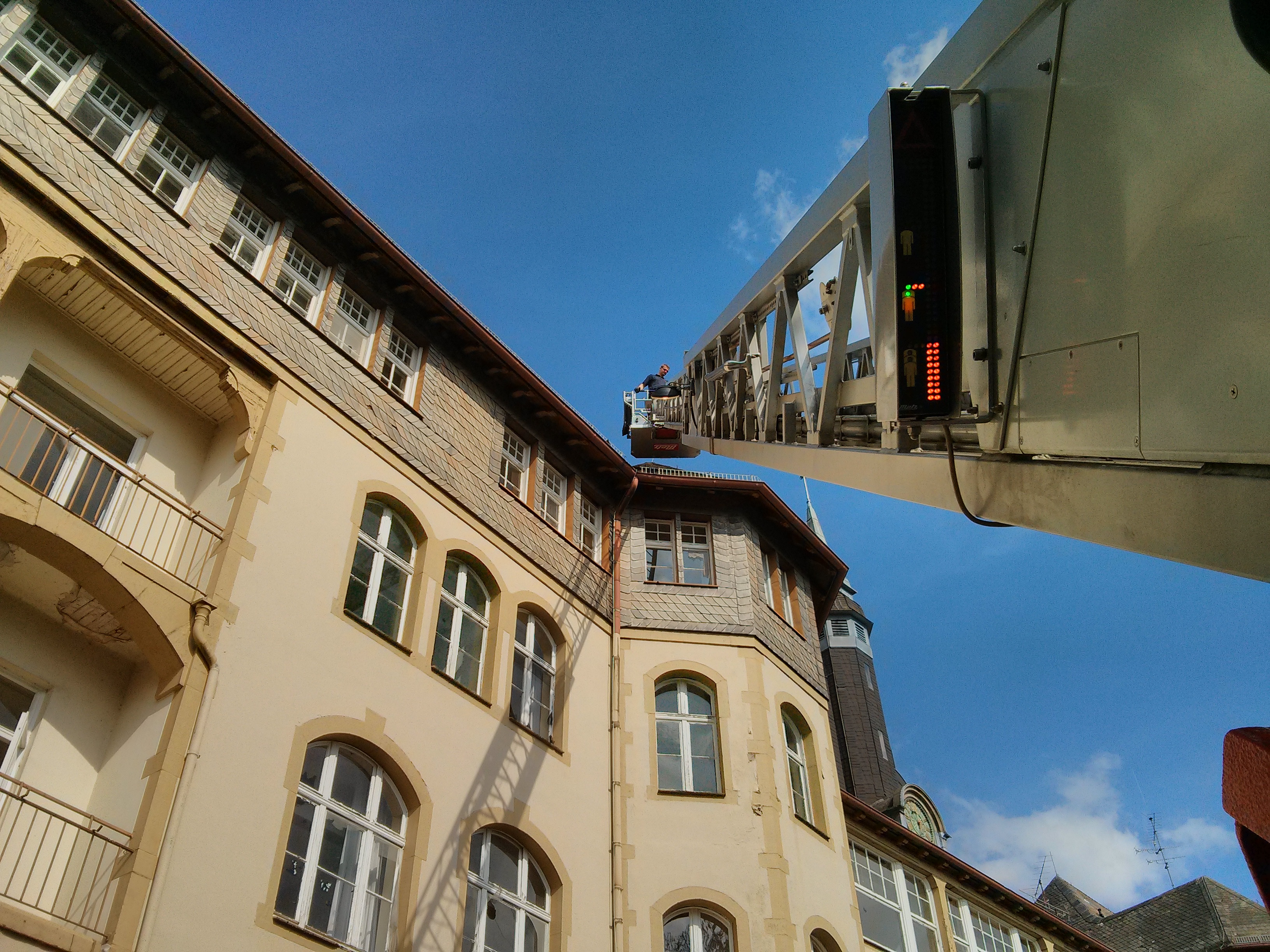stadt_aktivitaeten/2014_04_12_fobi_DLK_1.jpg stadt_aktivitaeten/2014_04_12_fobi_DLK_1.jpg