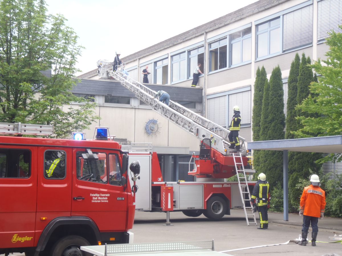 stadt_aktivitaeten_2016/2016-06-04_bung_Kloster_2.jpg stadt_aktivitaeten_2016/2016-06-04_bung_Kloster_2.jpg