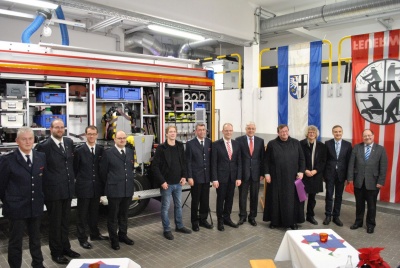 stadt_aktivitaeten_2016/2016-12-02_fwh-uebergabe_001.jpg