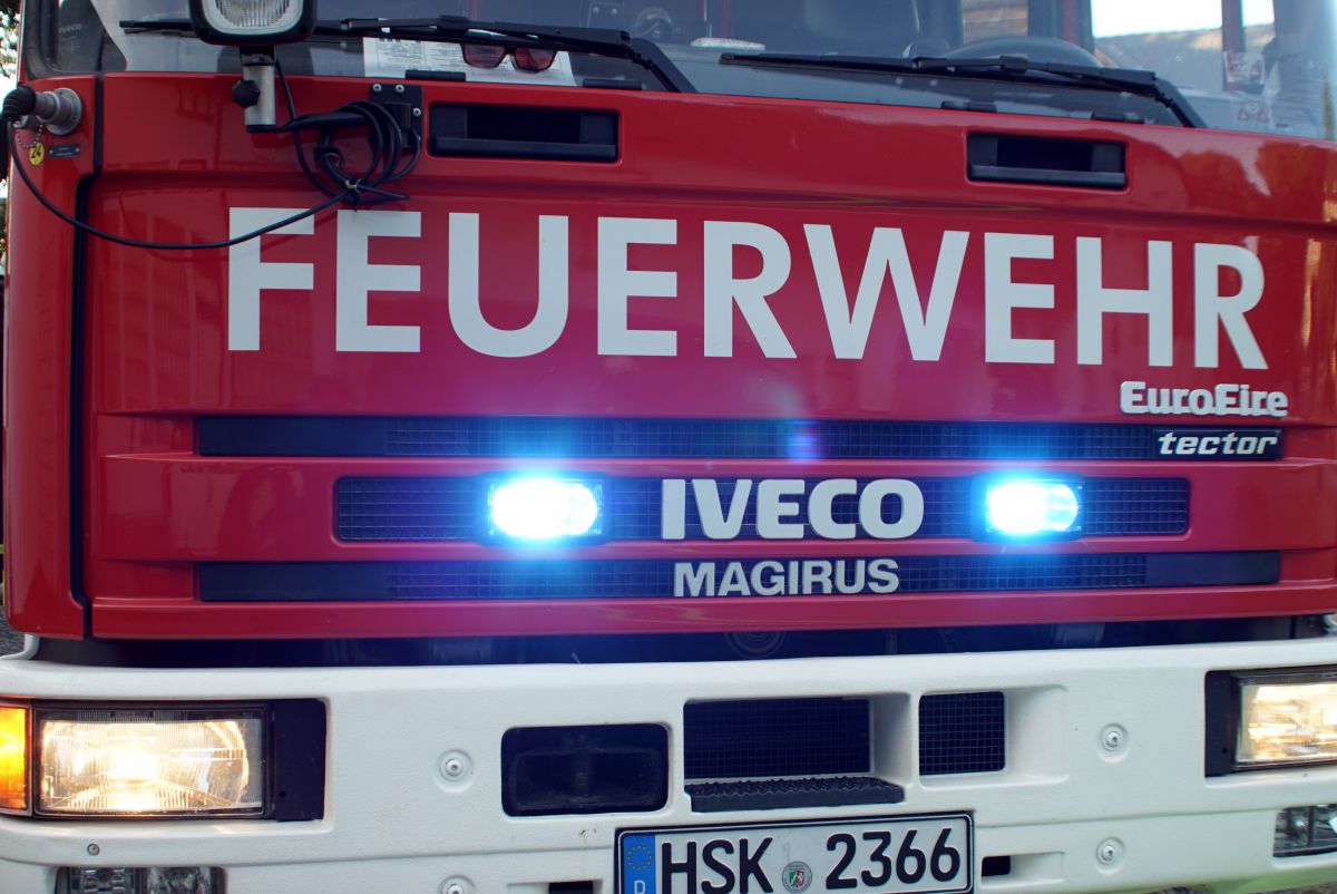 stadt_einsaetze_2018/00001-Symbolb_Allgemein_004.jpg stadt_einsaetze_2018/00001-Symbolb_Allgemein_004.jpg